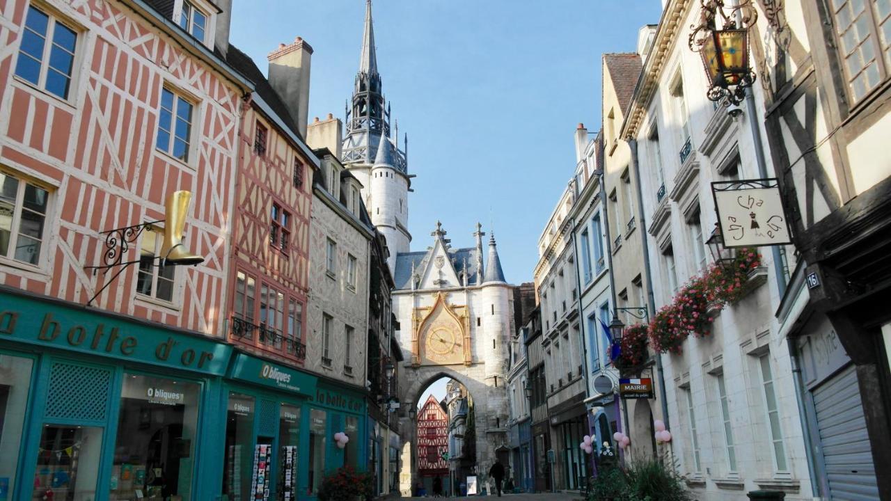 Charmant studio, centre-ville Auxerre Extérieur photo
