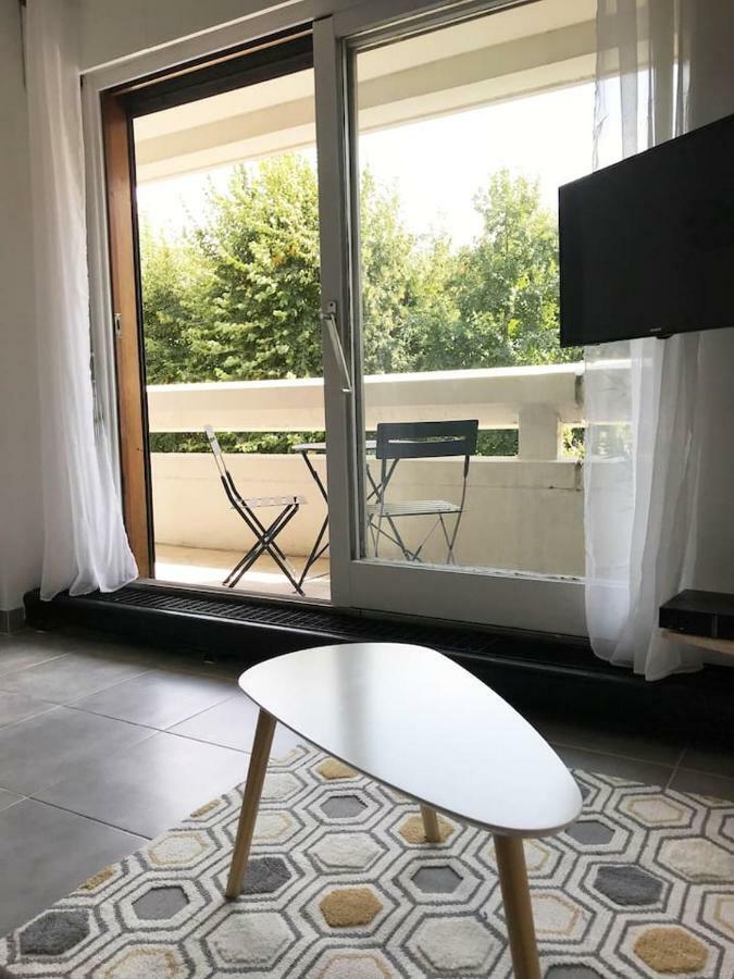 Charmant studio, centre-ville Auxerre Extérieur photo
